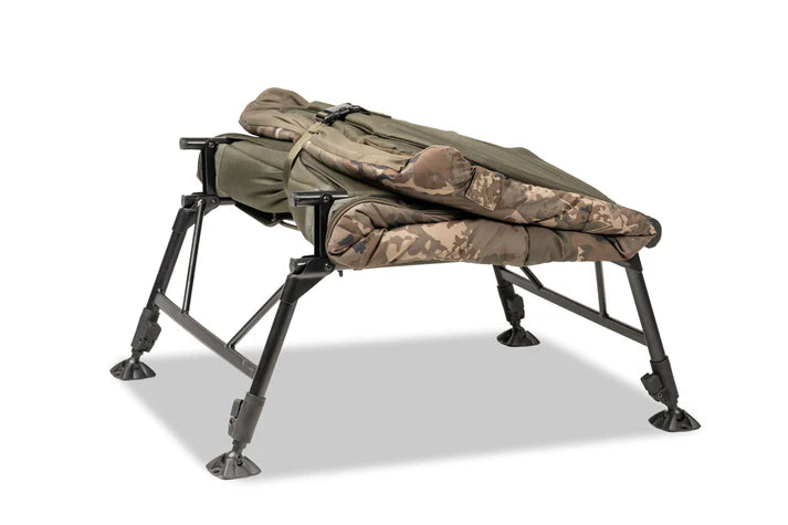Bed Chair Nash Indulgence 4 Junioren Sleep System Camo