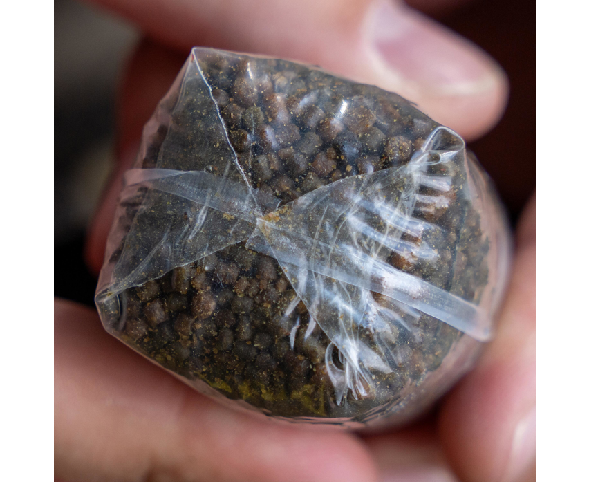 zakken van Pva Avid Carp 70x140mm