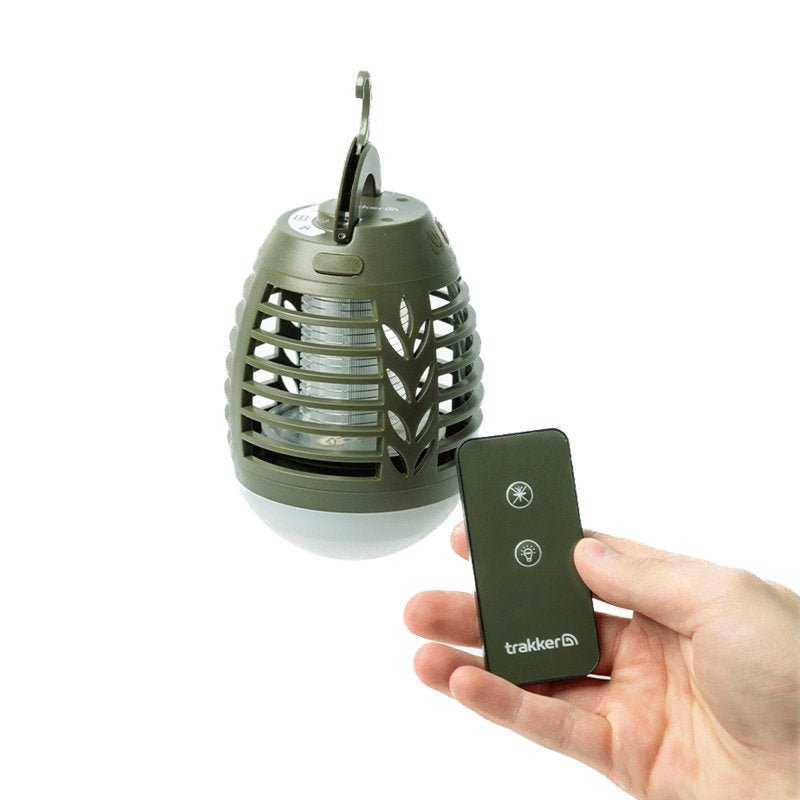 Lampara y antimosquitos remoto Trakker - Tienda Carpfishing