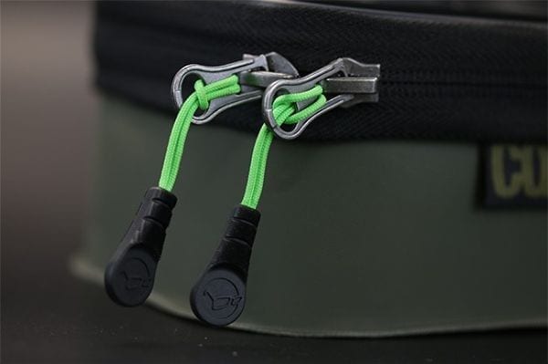 Bolso para accesorios Korda Compac 100 S - Tienda Carpfishing