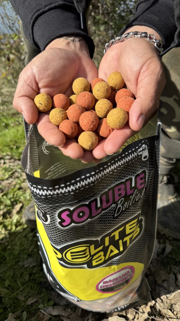 Boilies Oplosmiddelen Pro Elite Baits Banaan Strawberry 20 mm 3,5 kg