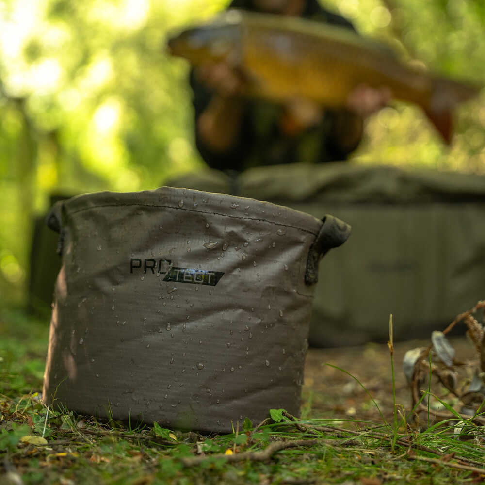 Water mand Avid Carp