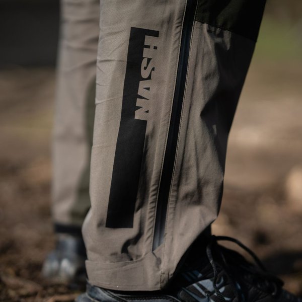 Waterdichte broek Nash ZT Lite Dry rugzak