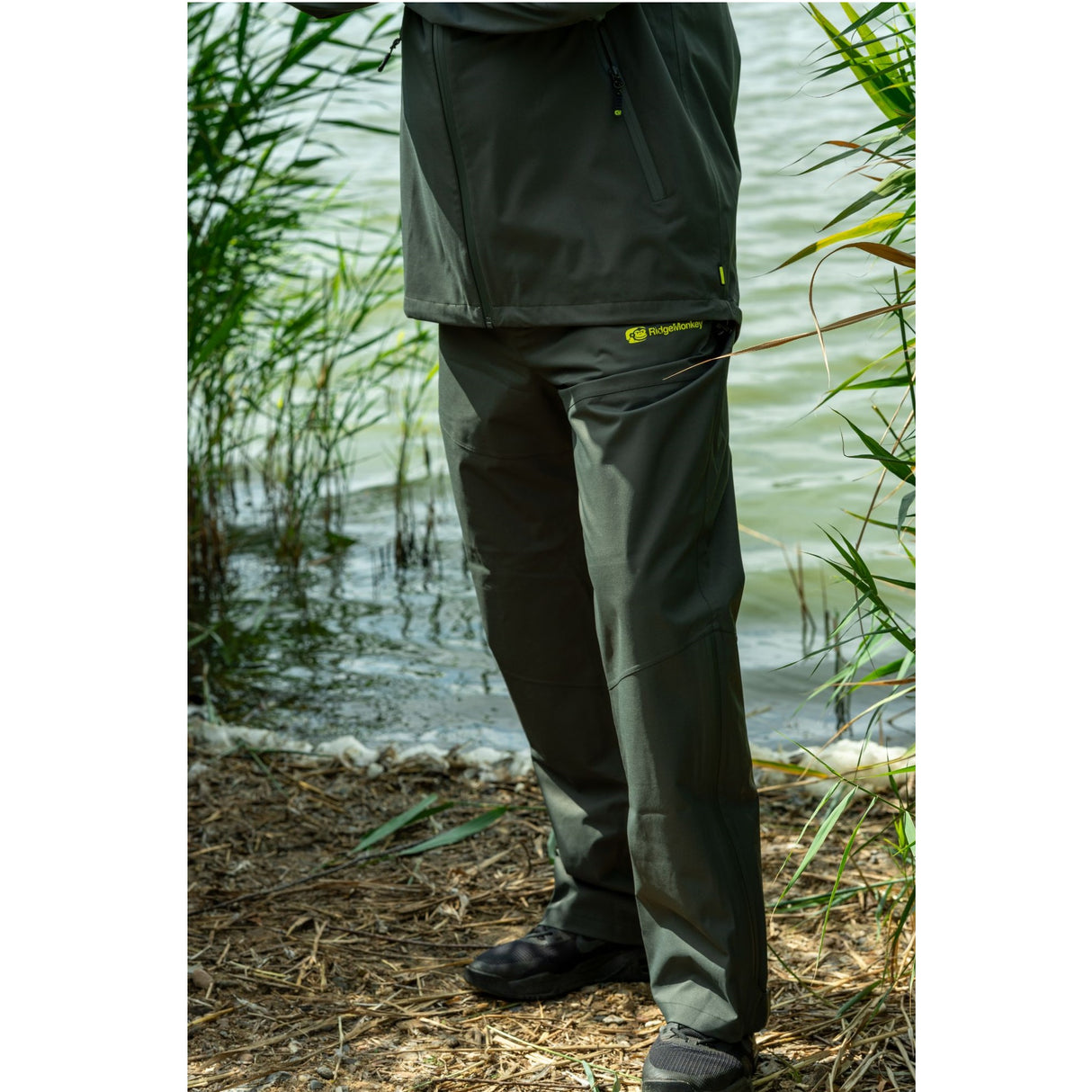 Pantalón Ridge Monkey Impermeable APEarel ThermaPro Groen