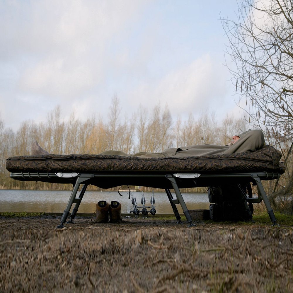 Bed Chair con saco de dormir Solar SP C - Tech Memory Foam Sleep Systems MKII - Tienda Carpfishing
