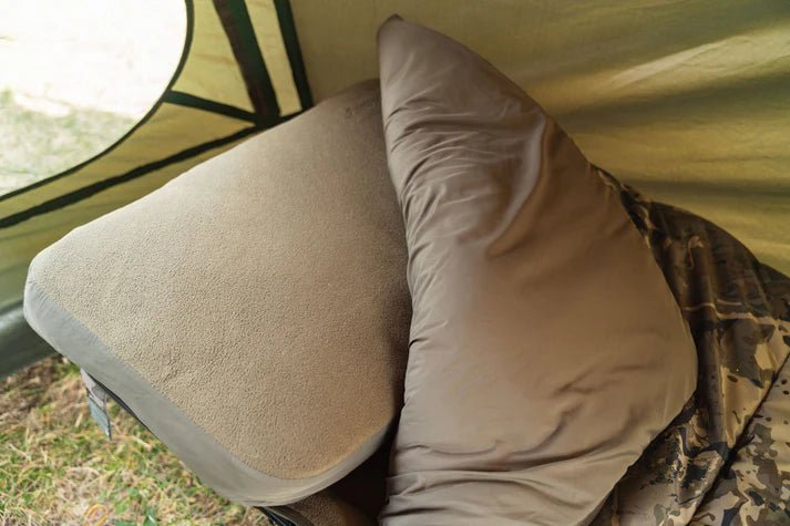 Bed Chair Nash Indulgence 4 Junioren Sleep System camouflage - Tienda Carpfishing