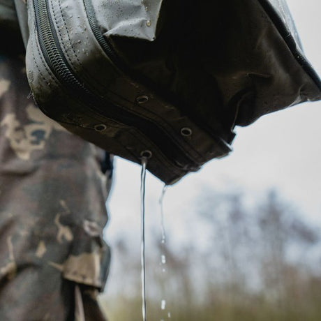 Funda Nash Subterfuge Bushwhacker & Prodding Stick Bag - Tienda Carpfishing