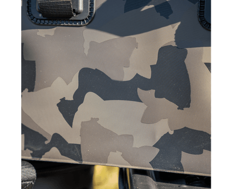 Macuto Avid Carp Stormshield EVA Camo 30 L - Tienda Carpfishing