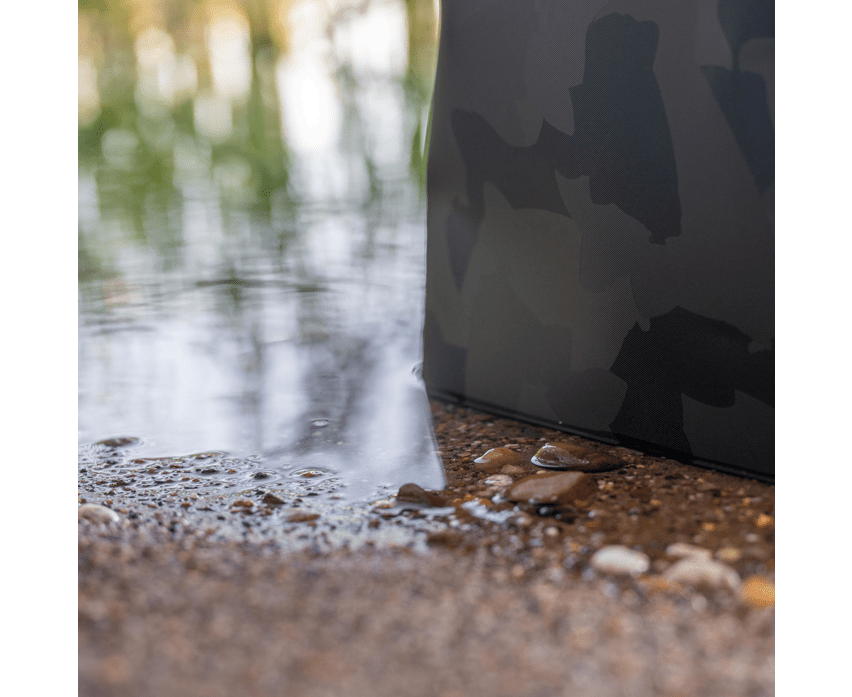 Macuto Avid Carp Stormshield EVA Camo 50 L - Tienda Carpfishing