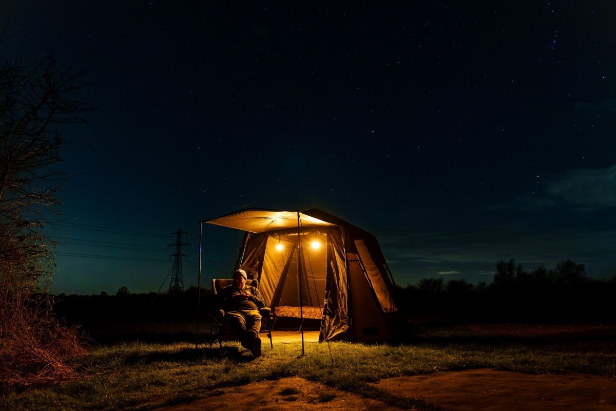 Refugio Nash Bank Life Blockhouse - Tienda Carpfishing
