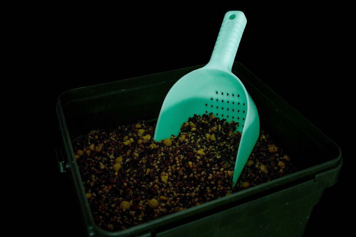 Pala cebadora Ridge Monkey Nite Glo XL - Tienda Carpfishing